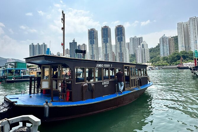 Hong Kong Fisherman’s Wharf: Aberdeen Fishing Village Boat Tour - Quick Orientation in Aberdeen Fishing Village