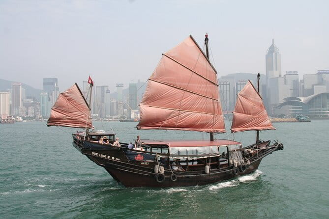 Hong Kong Half-Day Private Walking Tour with a Local Guide - Private and customizable: how you shape the 4-hour route
