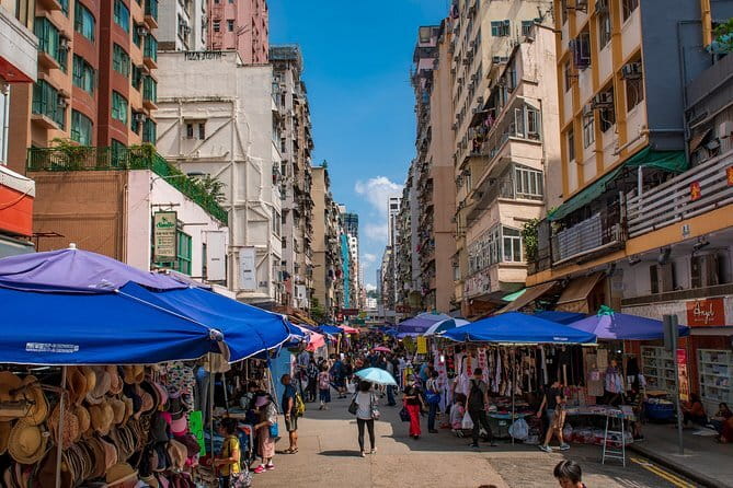 Hong Kong Photography Masterclass - Private Photography Lesson - Temple Street Night Market: Details That Look Better After Dark
