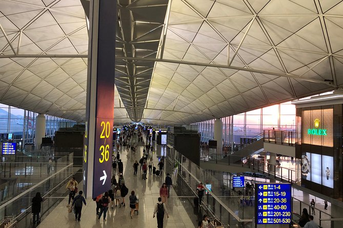 Hong Kong Private Departure Transfer: Hotel or Cruise Terminal to Airport - Kowloon versus Hong Kong Island, and why it changes everything