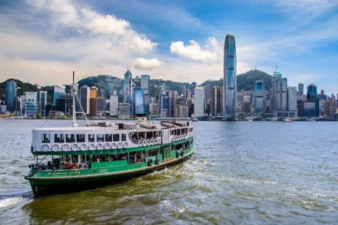 Hong Kong's Trendiest Neighbourhood Sheung Wan - Medicine Street and Dried Seafood Shops: Old Hong Kong in One Block