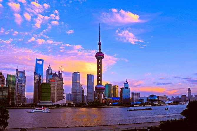 Hot Pot Dining Experience with Hot Spring Bathing or River Cruise in Shanghai - A five-hour Shanghai night built around warmth and fire