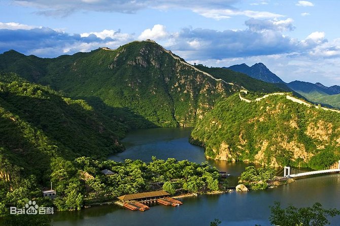 Huanghuacheng Lakeside Great Wall Private Day Tour - Photos and views: lakeside scenery without the crowd pressure