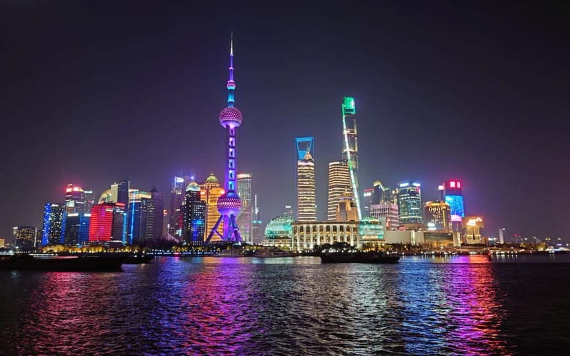 Huangpu Night Cruise: Cozy Vibe & Modern Shanghai Glow - Picking the Right Boat: Dragon Boat, Crystal Princess, or a Short Option