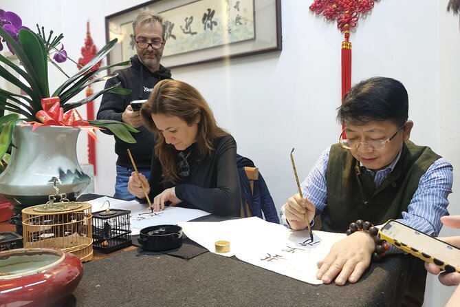 Immerse Yourself:Chinese Calligraphy Experience in Beijing Hutong - A 1-Hour Hutong Calligraphy Reset in Beijing
