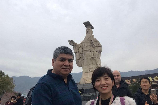Impressive Relaxing 1Day Tour for Terracotta Army,Muslim Quarter - Museum of Qin Terra-cotta Warriors: 2 Hours With the Real Scale