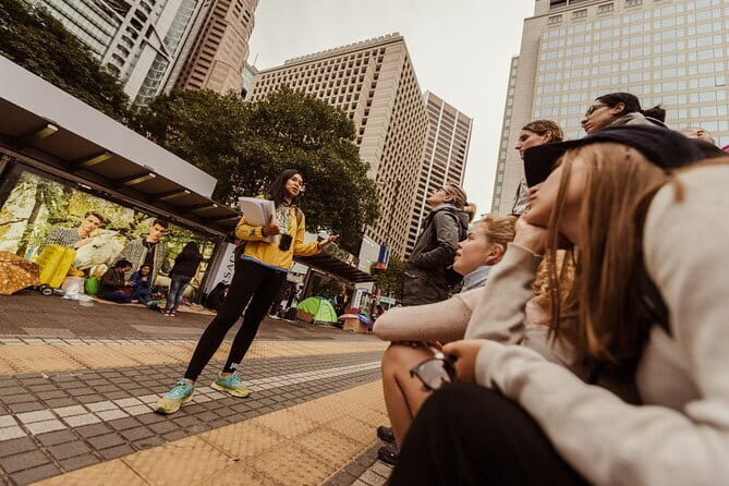 Introduction to Hong Kong: Central Tip Based Walking Tour - Price and value: why $2.63 can feel like a bargain