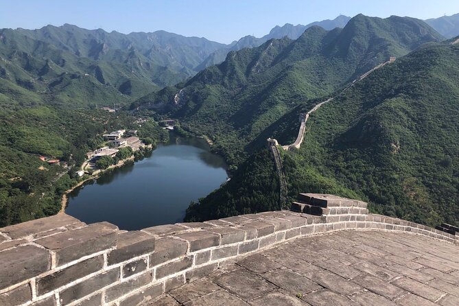 Jin Shan Ling Great Wall, Gu Bei Water Town Private Day Tour - Lunch and your included add-on Beijing attraction time