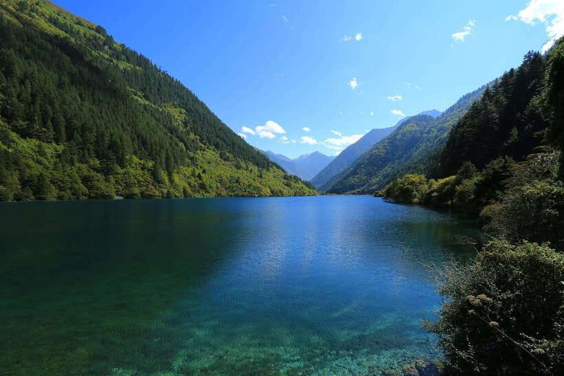 Jiuzhai Valley National Park：Visit Colorful Fairy Tale World - Lakes that change color, and why that matters for your photos