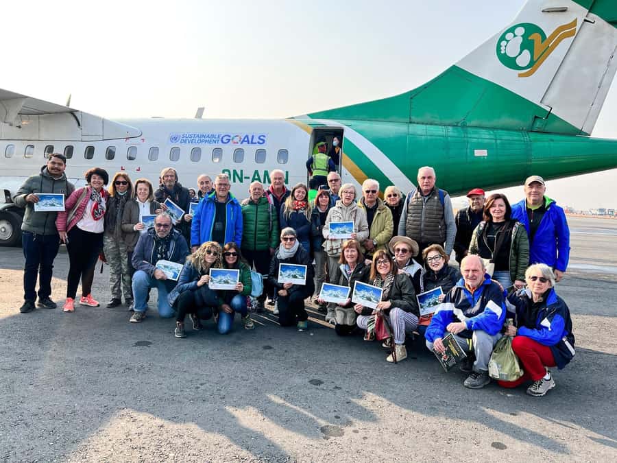 Kathmandu: Mount Everest Scenic Tour by Plane with Transfers - The 1-hour Everest-range flight: what you actually see from the sky