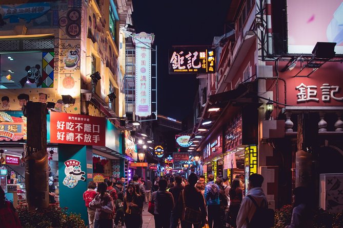 Kowloon Night Street Food Tour with a Local: Private & Customized - What the 6 to 8 tastings actually add up to