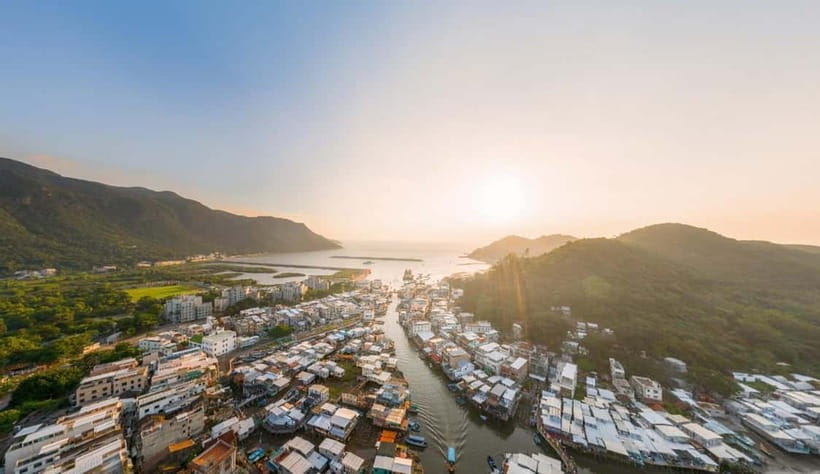 Lantau Island: Priority Cable Car, Tai O & Direct Transfer - Tai O Fishing Village: stilt houses, canals, and dolphin odds