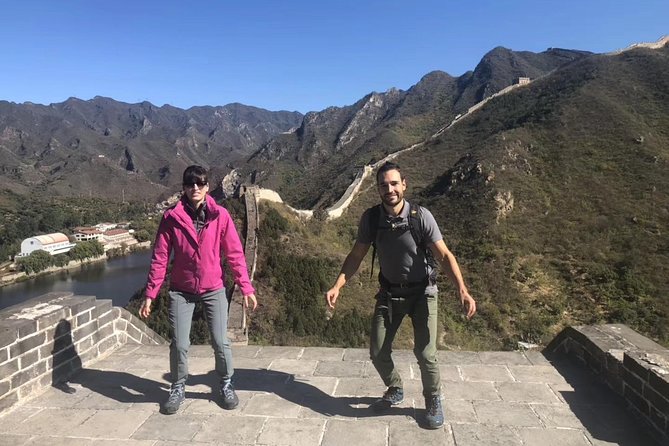 Layover Private Tour to Mutianyu Great Wall from Capital Airport ( PEK) - Private transfers and bottled water: the value in not thinking