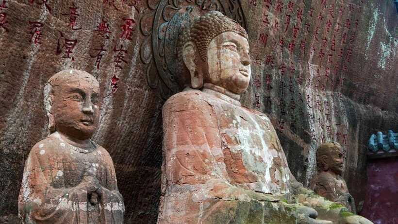 Leshan Giant Buddha Tour: Discover Ancient Stone Masterpiece - Practical Tips That Actually Help on Arrival