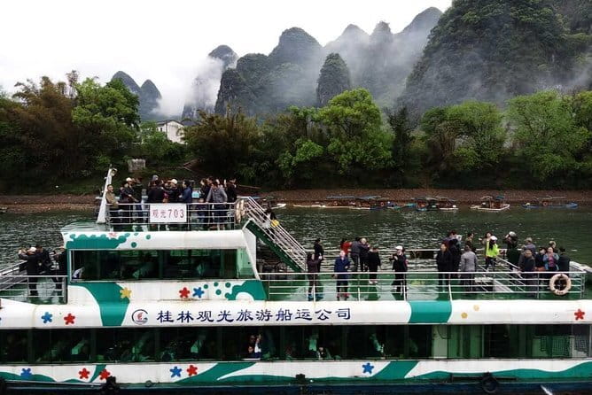 Li River Cruise and Yangshuo Private Day Tour from Guilin - Passing Xingping Old Town: A Quick but Meaningful Window