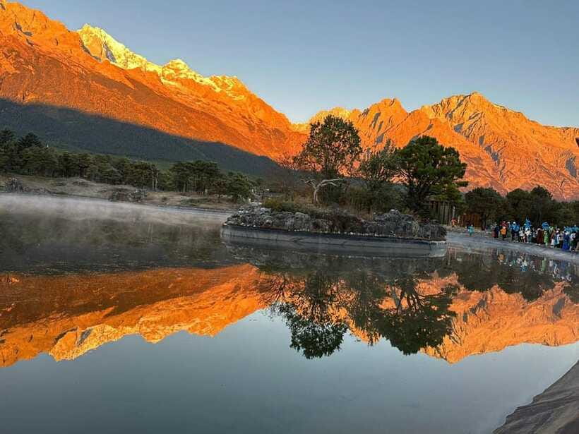 Lijiang: Jade Dragon Snow Mountain and Blue Moon Valley Tour - Blue Moon Valley: the vivid river moment