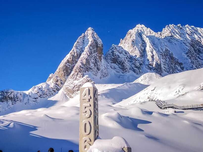 Lijiang: Jade Dragon Snow Mountain and Blue Moon Valley Tour - What to bring so you stay comfortable from pickup to drop-off