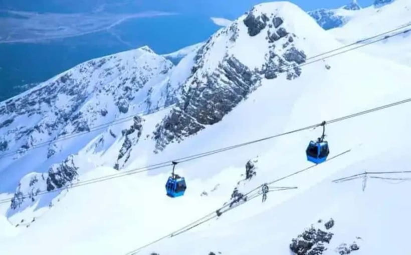 Lijiang: Jade Dragon Snow Mountain for Foreign Tourists - Hotel pickup and Golden Sunrise: the part you do not want to miss