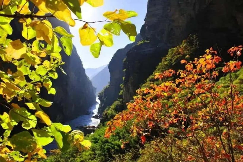 Lijiang to Shangri-La HuXiang Road Private Scenic Tour - Tiger Leaping Gorge viewpoint: big canyon energy and optional extra cost