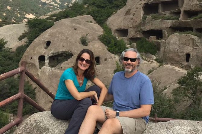 Longqingxia Gorge Cruise and Guyaju Cave Dwellings Private Day Tour - Guyaju Cave Dwellings: When You See a Neighborhood Carved into Rock