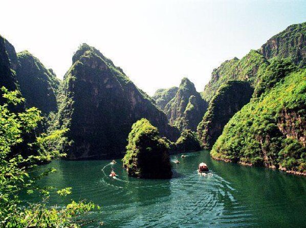 Longqingxia Gorge Cruise and Guyaju Cave Dwellings Private Day Tour - Lunch and Private Transfers: The Practical Perks That Save Your Day
