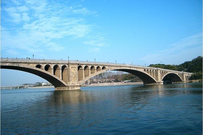Luoyang Private Day tour to Longmen Grottoes and Shaolin temple - Timing, pickup, and keeping the day from feeling rushed
