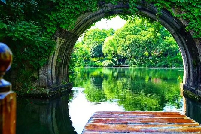 LUXURY Bullet Train: Private Hangzhou Day Trip From Shanghai - West Lake Hangzhou: Boat Time Plus the Most Scenic Walks