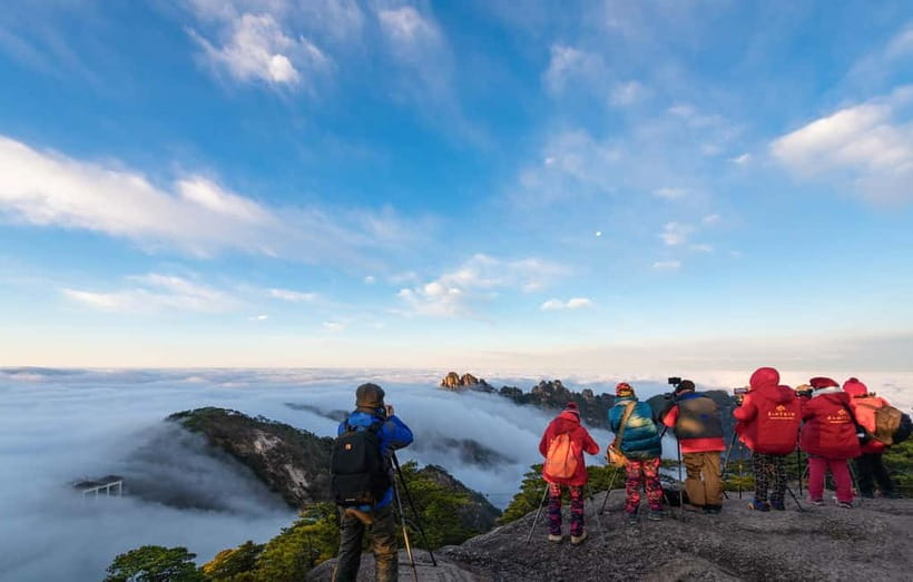 Mount Huangshan: Highlights Tour in Huangshan full-day - Getting from Tunxi to the scenic area without the stress