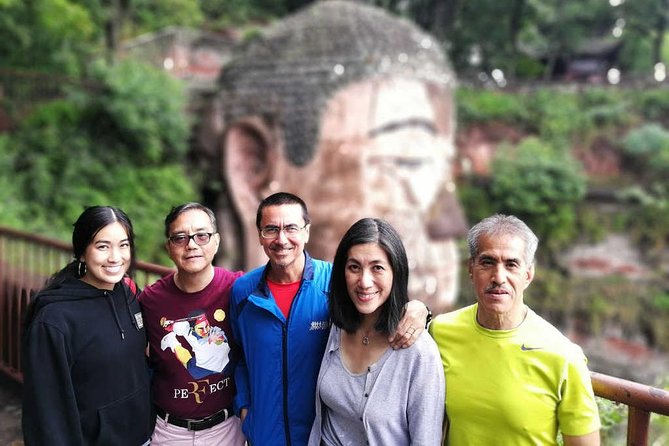 Mt Emei and Giant Buddha 2 Days Tour - Golden Summit (Jinding) option: who should add the peak