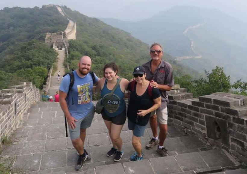 Mutianyu Great Wall 5-KM Guided Hike with Uphill Cable Car - MuBus tea, snacks, and the optional buffet you’ll probably want