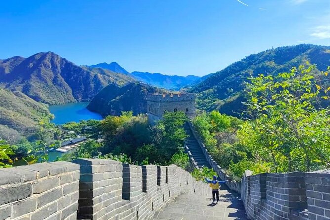 Mutianyu Great-wall and Huanghuacheng Water Great-wall Tour within One Day - Guides and Small Extras That Make the Day Easier