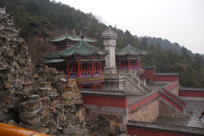 Mutianyu Great Wall and Summer Palace Private Tour with Acrobatic Show Option - Private pickup and a mini van that actually helps