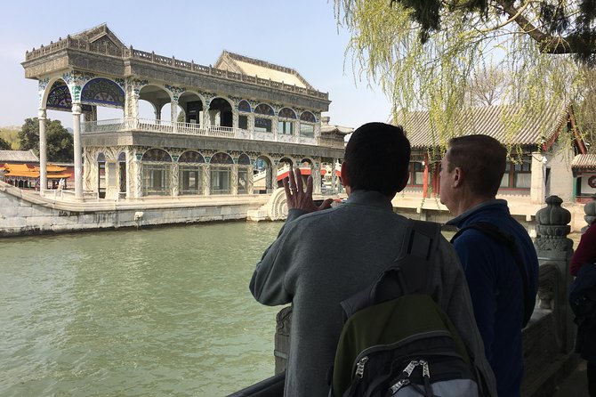 Mutianyu Great Wall and Summer Palace Private Tour with Acrobatic Show Option - Mutianyu Great Wall: calmer scenery and fewer commercial distractions