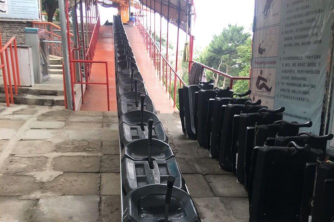 Mutianyu Great Wall Private Day Tour with English Driver - Food and comfort: bottled water is included, lunch is not