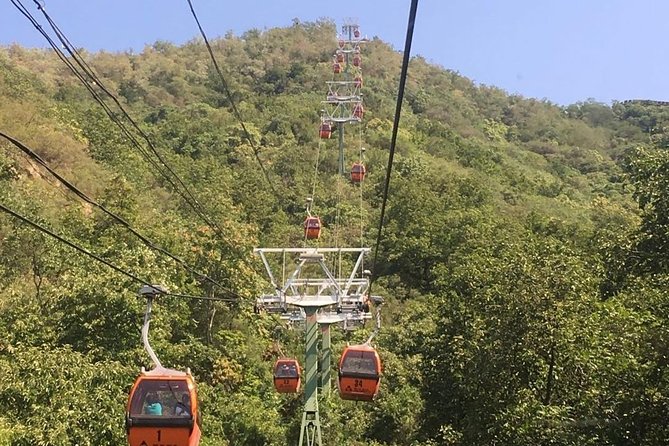 Mutianyu Great Wall Private Day Tour with English Driver - Tickets and entrance flow, where a guide saves real time