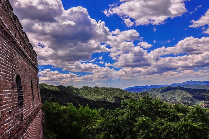 Mutianyu Great Wall Private VIP Tour with Peak Restaurant Dining and Cable Car - Hotel pickup to Mutianyu: the stress-free part