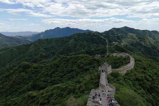 Mutianyu Great Wall Tour sedan - Why a private sedan to Mutianyu makes sense