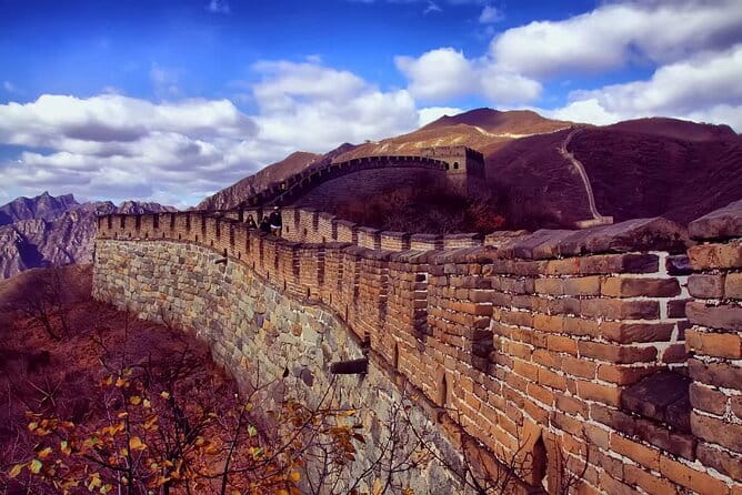 Mutianyu GreatWall BusTour - The VIP Parking Start and How It Affects Your Day