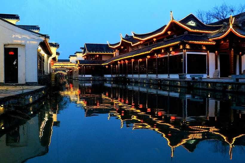 Nanjing: Night Cruise on Outer Qinhuai River for Adults - What to do before and after your cruise for a fuller evening