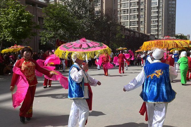 One Day Private Xian Tour to Terracotta Warriors with Airport Transfers - Muslim Quarter walking stop: a fast taste of local life (and good pacing)