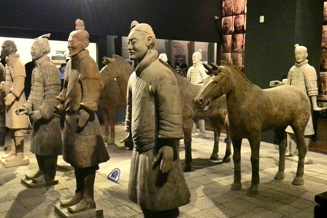 One Day Private Xian Tour to Terracotta Warriors with Airport Transfers - Starting at 8:00 am: getting out the door without wasting morning hours