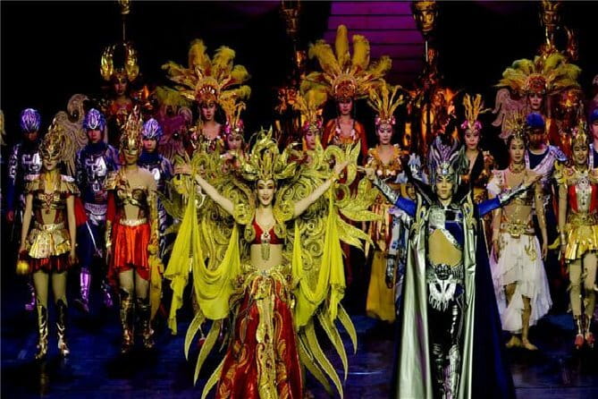 Peking Opera at Liyuan Theater Tickets - Face makeup and the character-building moment