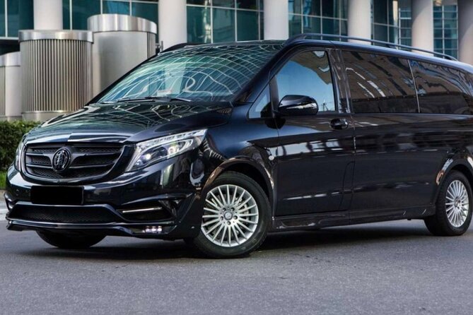 Private Airport Transfer Service - Finding your chauffeur at HKIA without the stress spiral