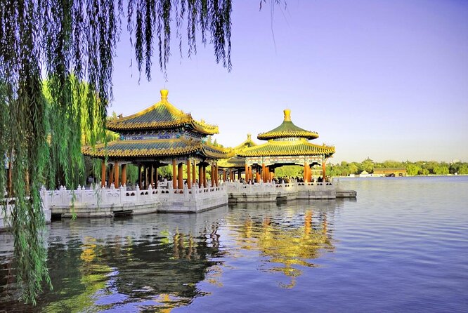 Private Beijing Jingshan Hill, Beihai, and Hutongs with Imperial Lunch/Dinner - Key highlights worth your time