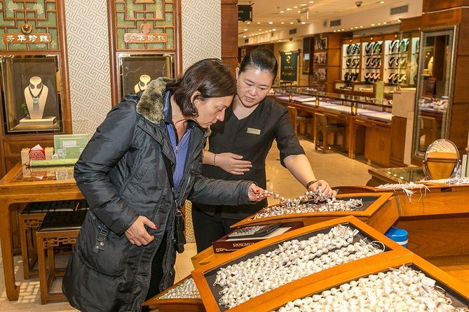 Private Beijing Markets Tour with Tea Tasting at Hongqiao Pearl Market - How the tea ceremony fits into your market strategy