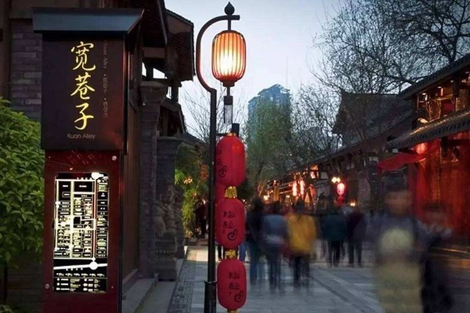 Private Chengdu Highlights Day Trip: Panda Base and City from Chongqing by Train - Tea Service and Lunch: The Included Break That Keeps the Day Fun