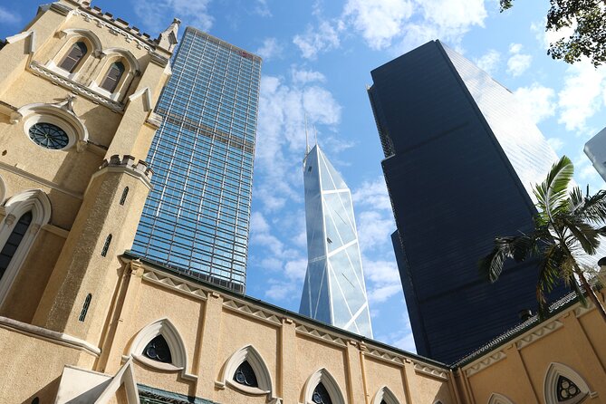 Private custom tour of Hong Kong - 3 hours - Sheung Wan old town and Tram moments you can actually picture later