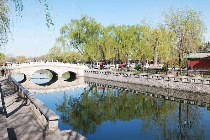 Private Customized Beijing Layover Tour of City Highlights - Food that fits the clock: lunch or dinner included