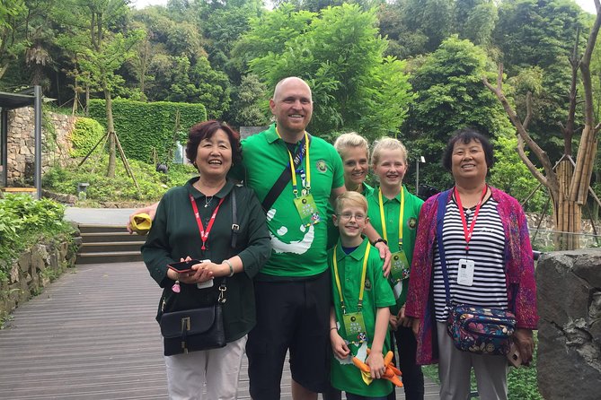 Private Day Tour: Dujiangyan Panda Base and Irrigation Project - Lunch reality check: plan ahead, then confirm