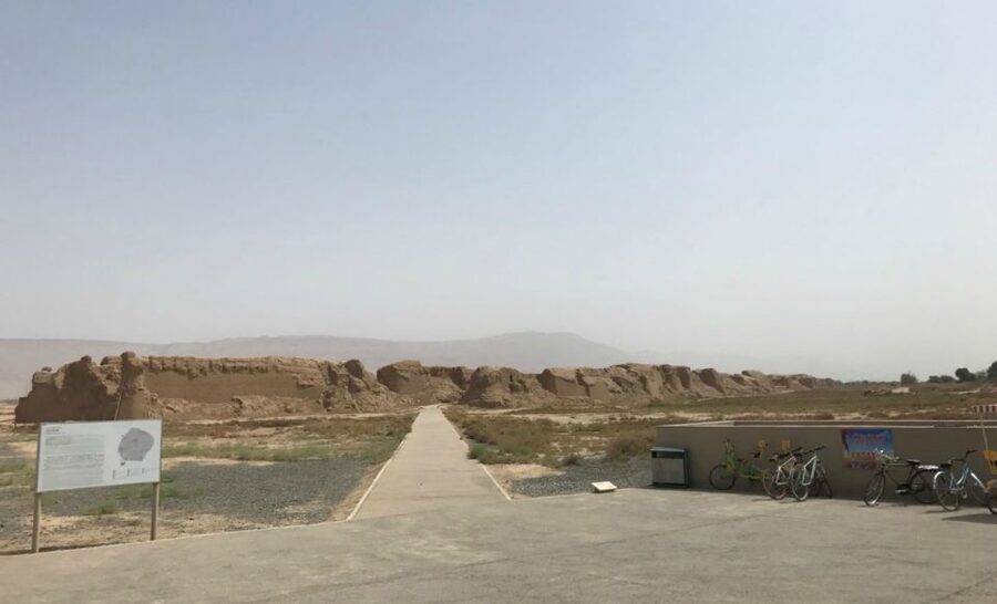 Private Day Tour from Urumqi to Turpan - Lunch at a local Uyghur restaurant: fuel that feels part of the day